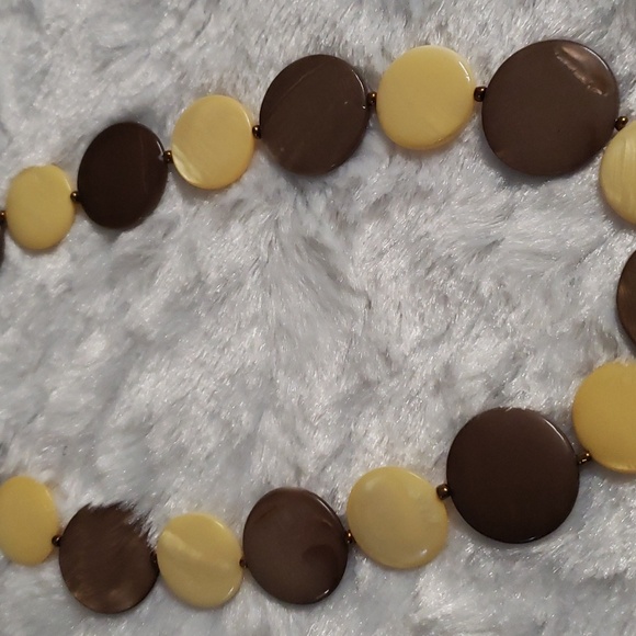 Vintage Hand Made Plastic Disc Button Necklace Brown Beige - Picture 5 of 9